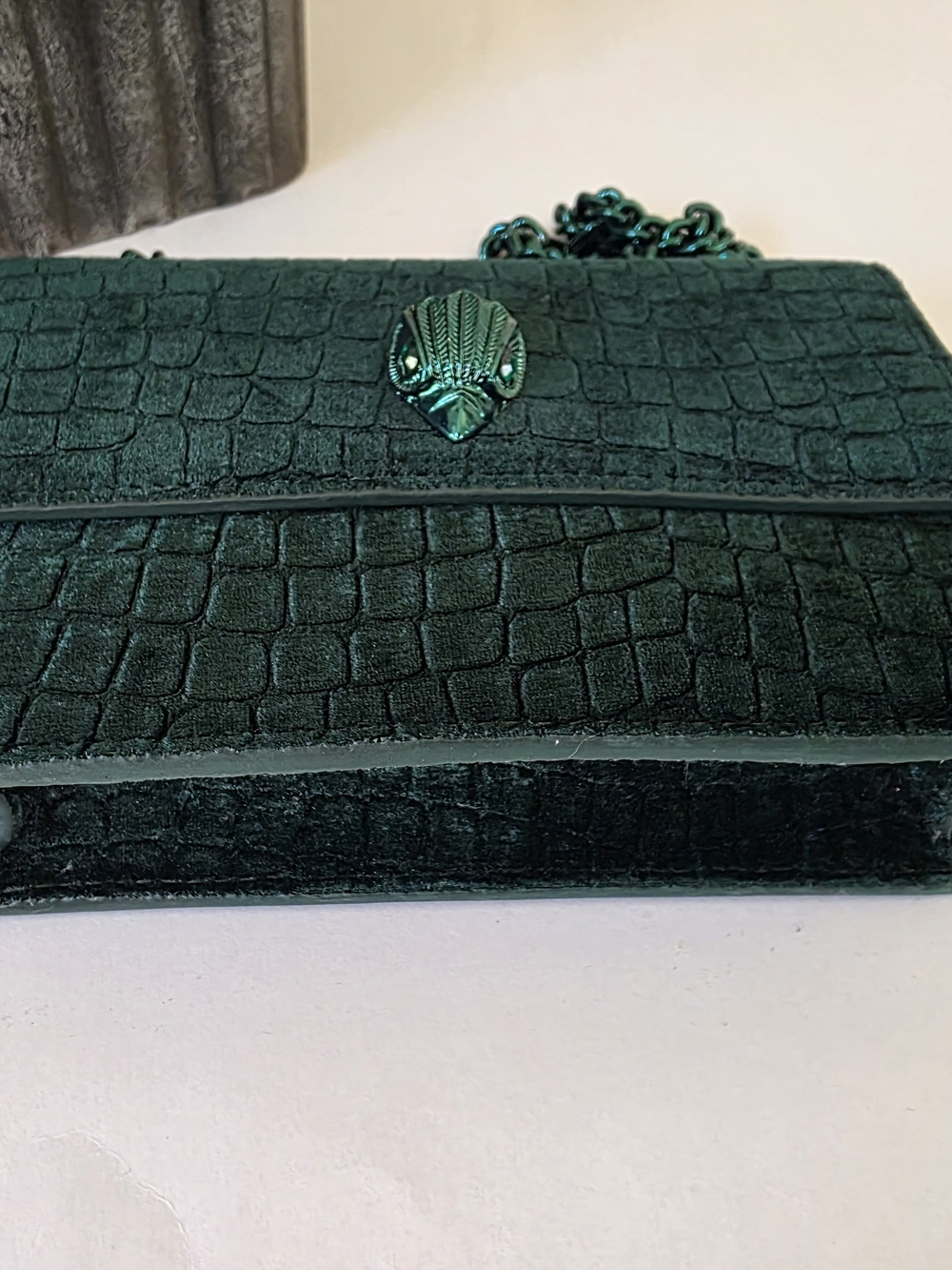 Kurt Geiger Shoreditch Small Emerald Green Velvet Crossbody Bag Mirror - Picture 10 of 15